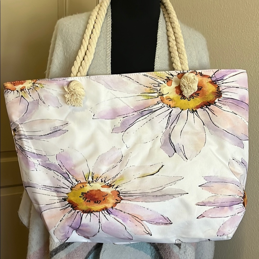 NWT Floral Canvas Zippered Oversized Tote Bag with Rope Handles